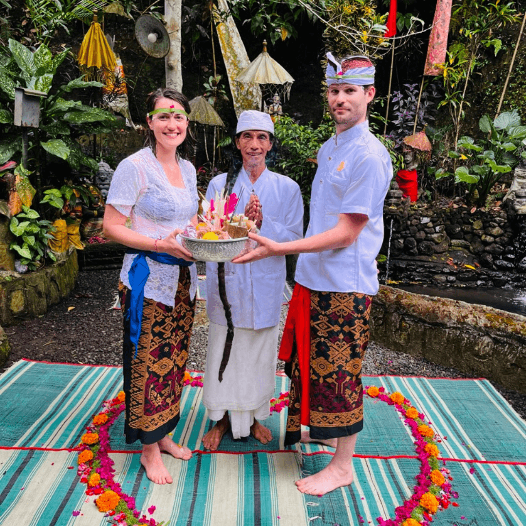 Voyage de noces a Bali, cérémonie de bénédiction